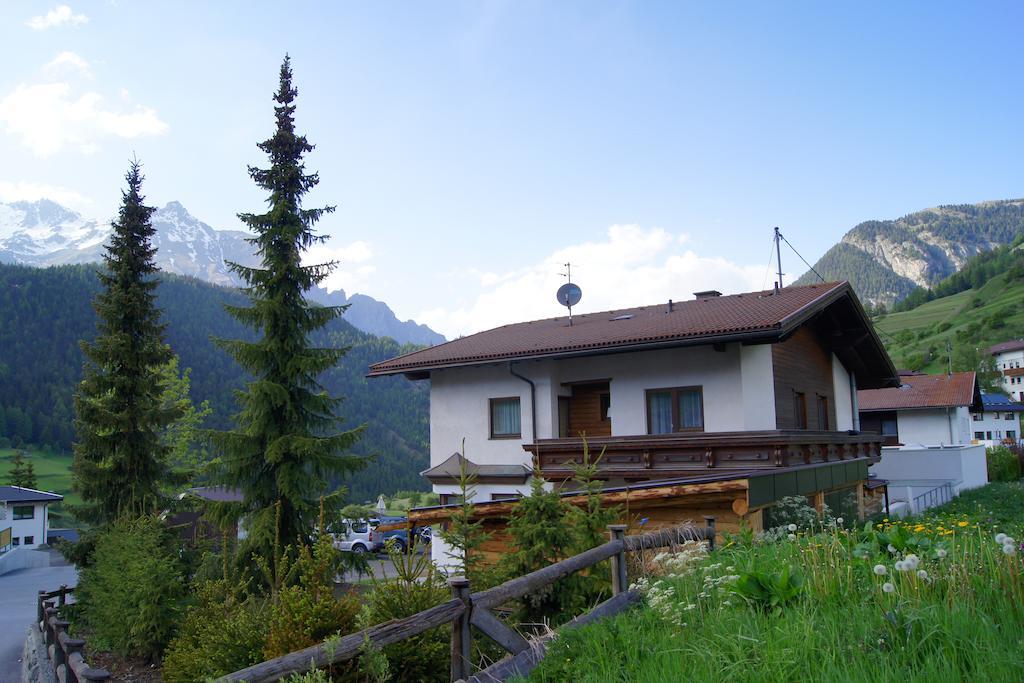 Ferienhaus Peter Spoettl 나우더스 외부 사진